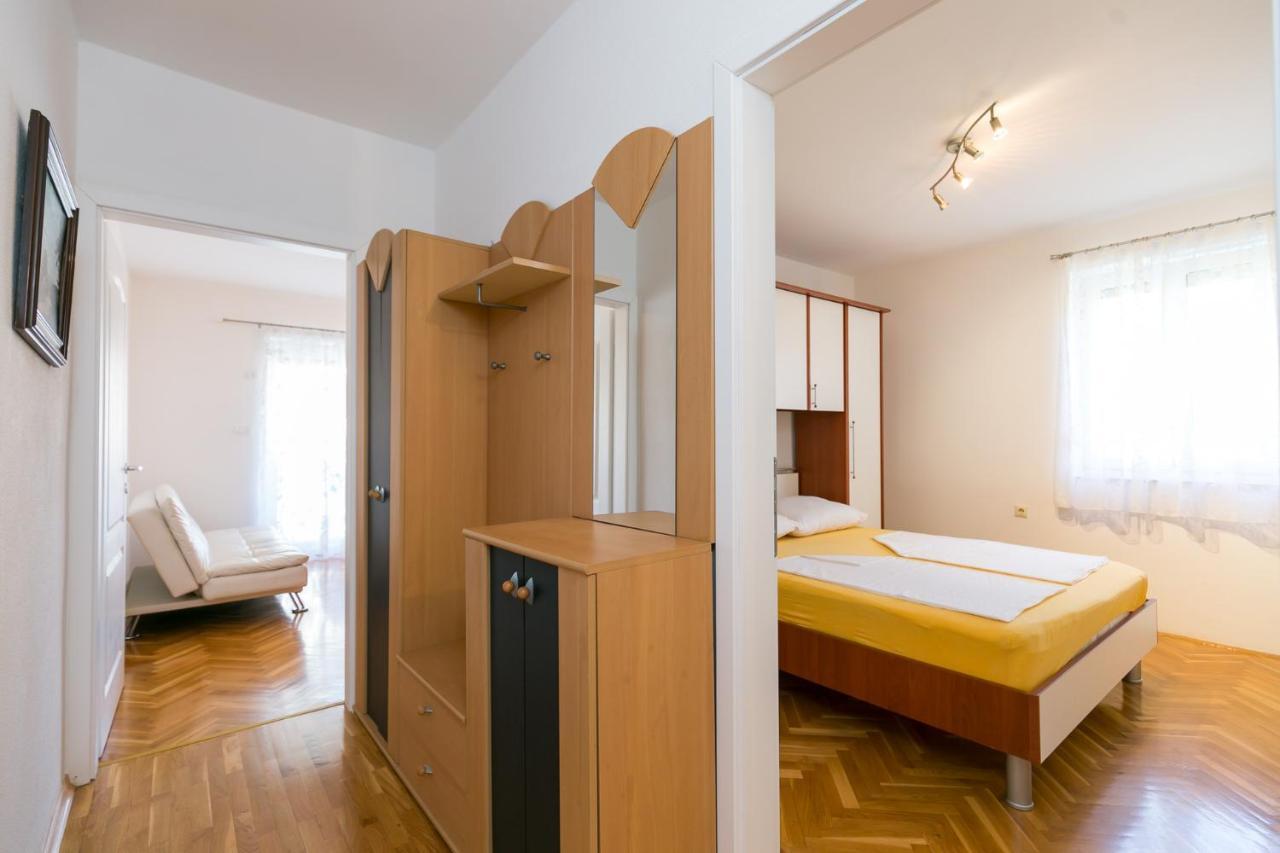 Haus Eva Apartment Новиград Екстериор снимка